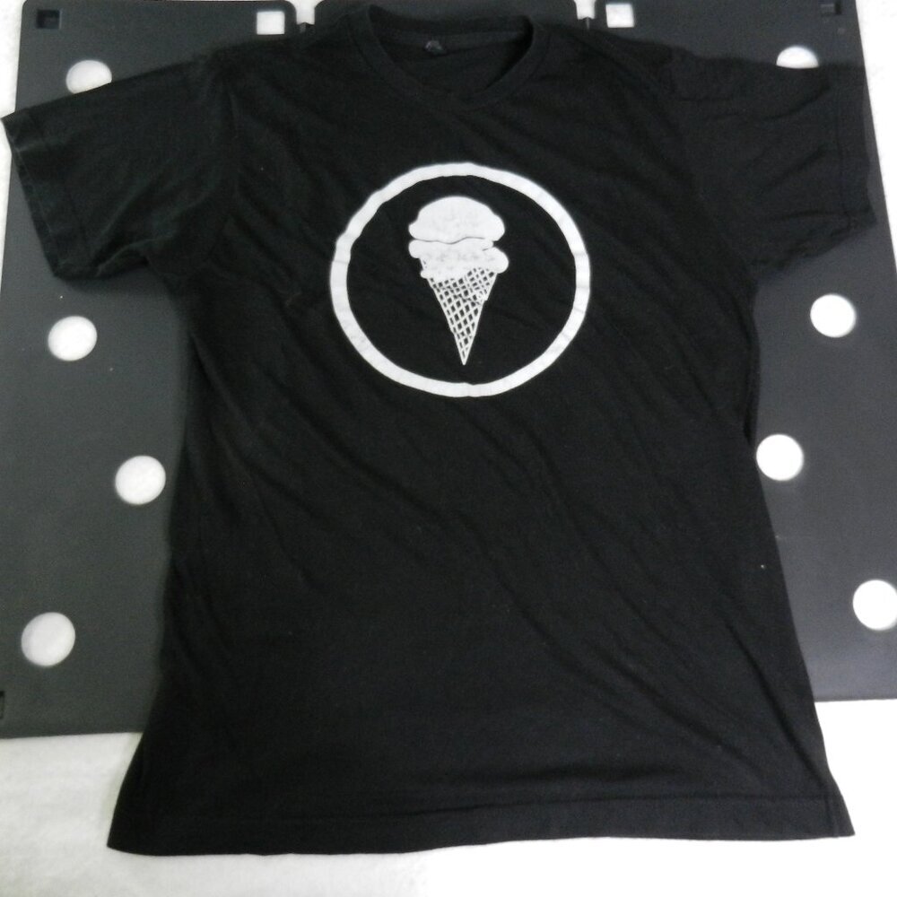 Ice Cream Cone Graphic‎ T-Shirt Adult Size Small Black White Big Logo CRewneck